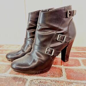 High Heel Ankle Boots 8.5M Black Biker Faux Leather Simply Vera Wang Sexy   (F8)